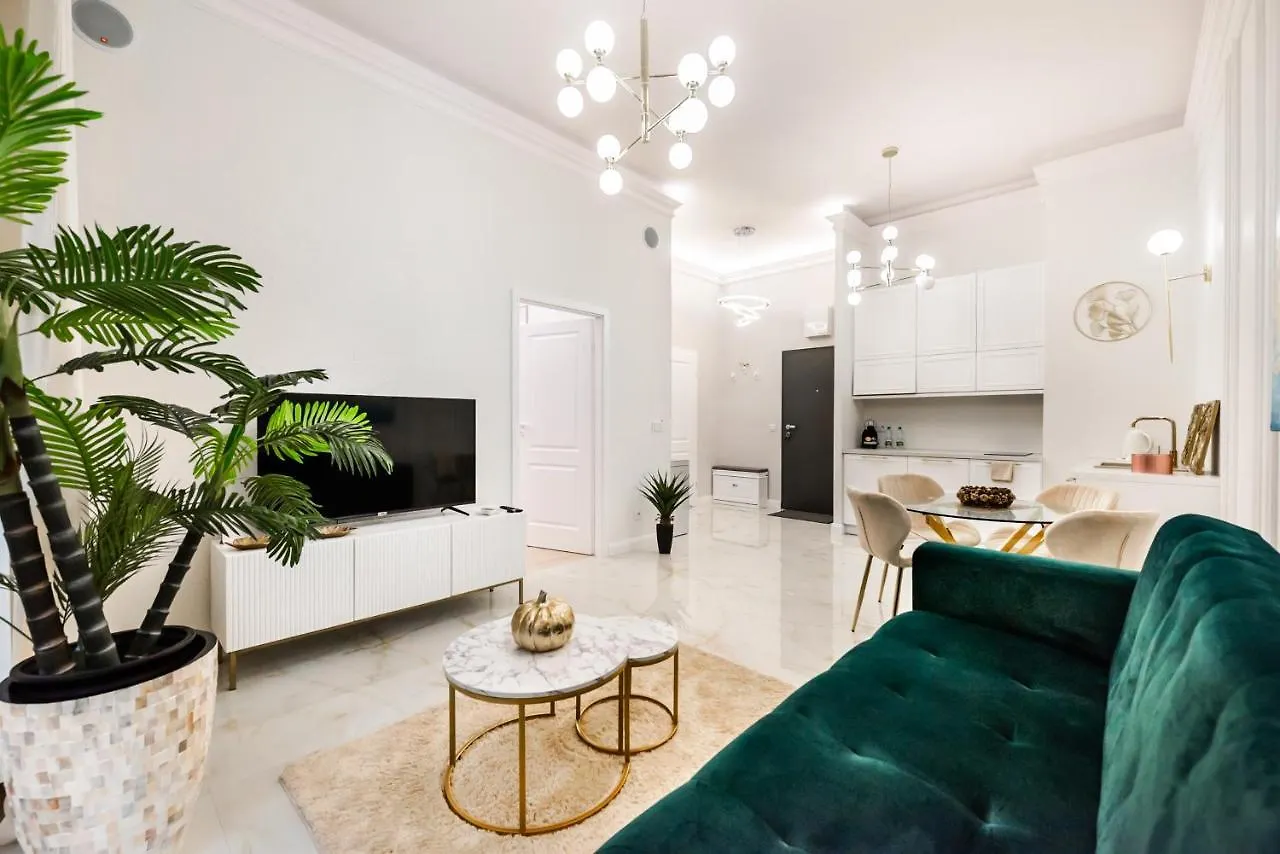 New Praga Ladies' & Gentlemen'S Apartments Warsaw